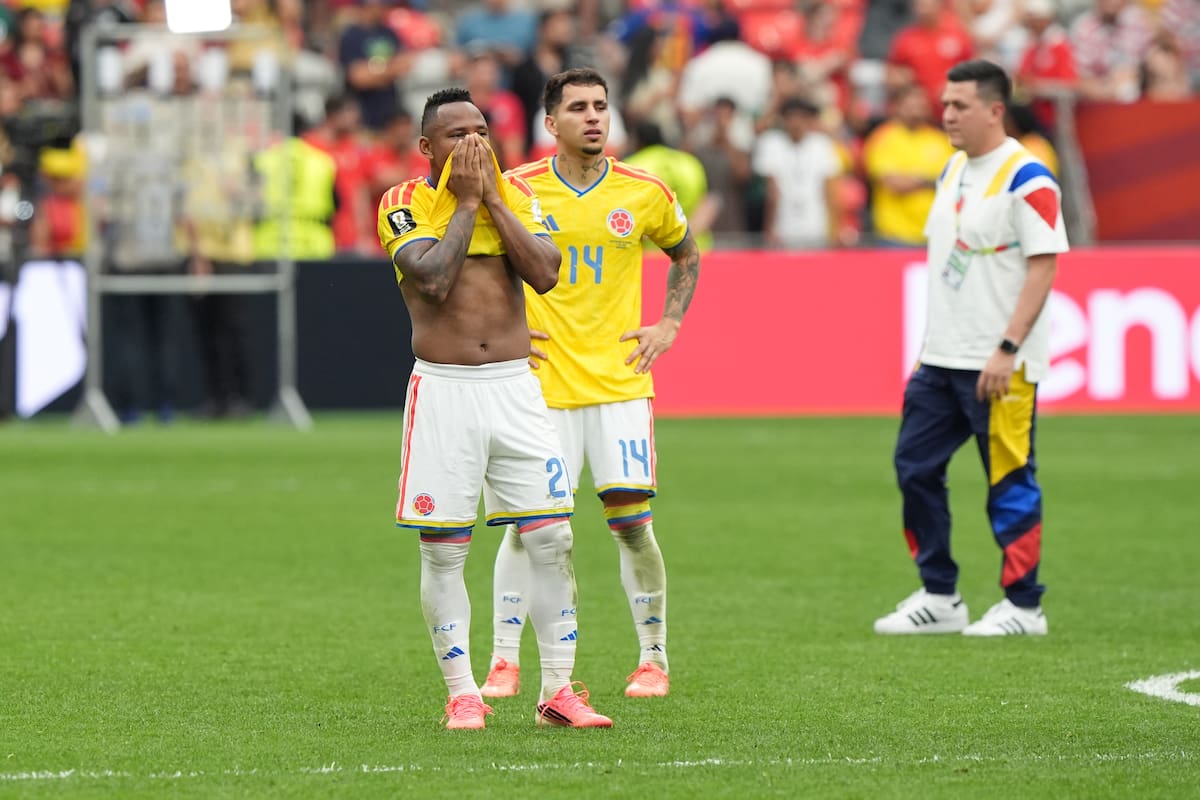 AMDEP8489. VANCOUVER (CANADÁ), 07/07/2026.- Jugadores de Colombia reaccionan este martes, al finalizar un partido de los octavos de final del Mundial de la FIFA 2026 ante Suiza en el estadio BC Place en Vancouver (Canadá). EFE/ Omar Alonso