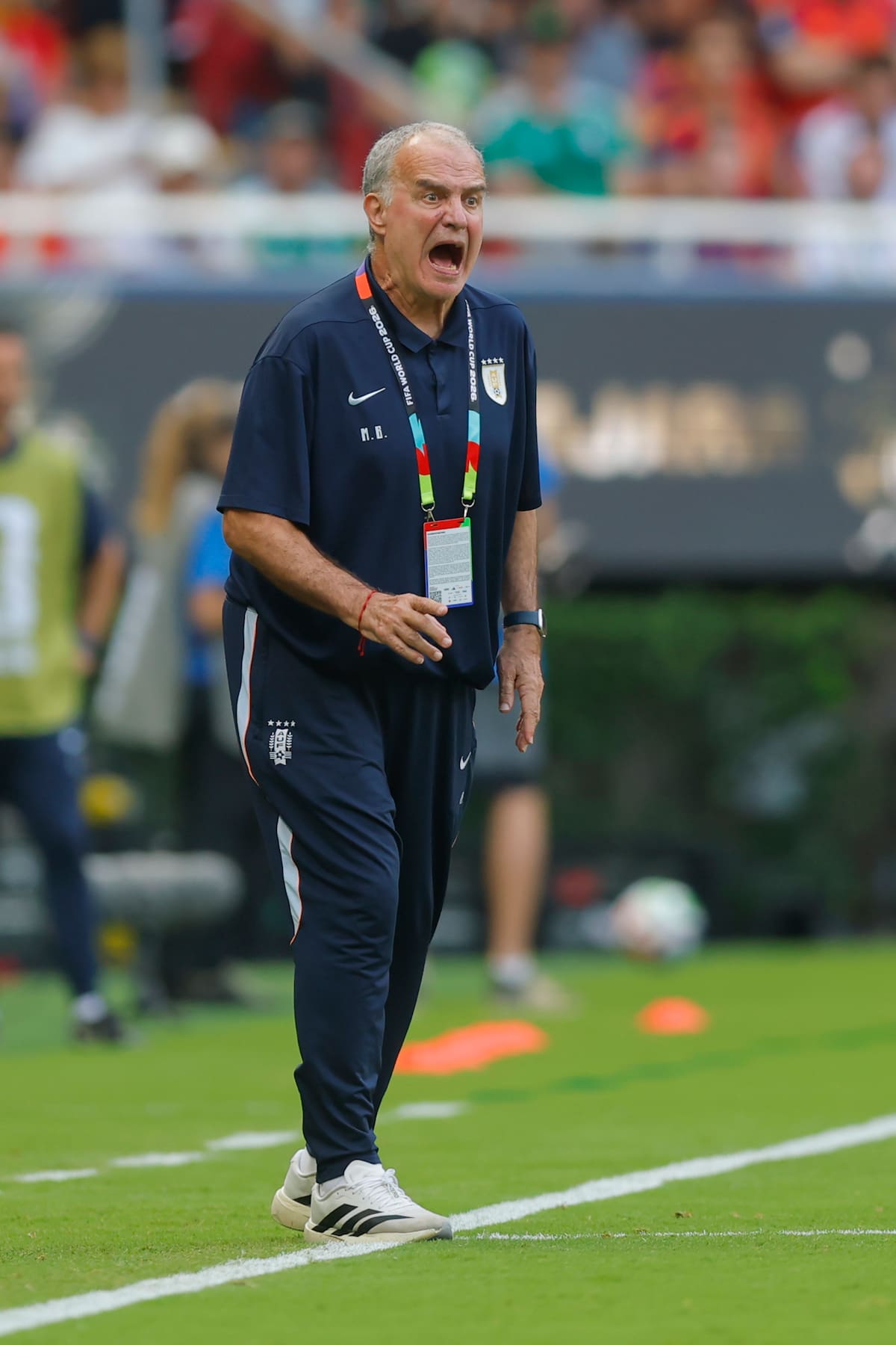 GR6105. GUADALAJARA (MÉXICO), 26/06/2026.- El seleccionador de Uruguay, Marcelo Bielsa, reacciona este viernes, un partido del grupo H del Mundial de la FIFA 2026 entre Uruguay y España en el estadio Akron en Guadalajara (México). EFE/ Francisco Guasco