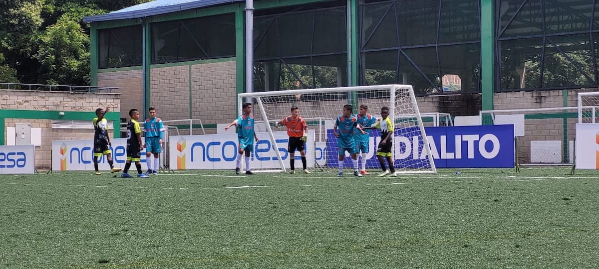 Continúa la celebración de la octava edición del Mundialito Incomesa en el área metropolitana de Bucaramanga. (Foto: Franz Rey / VANGUARDIA).