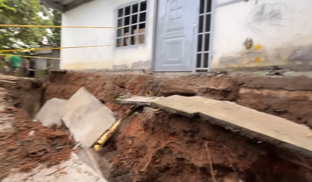 Las autoridades adelantan labores de inspección y respuesta tras el colapso de la estructura que protegía el área urbana de Puerto Wilches.