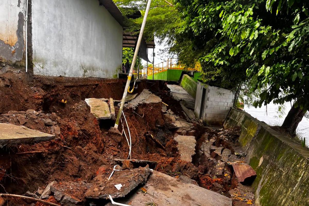 Muralla que colapsó en Puerto Wilches (Suministrada / VANGUARDIA)