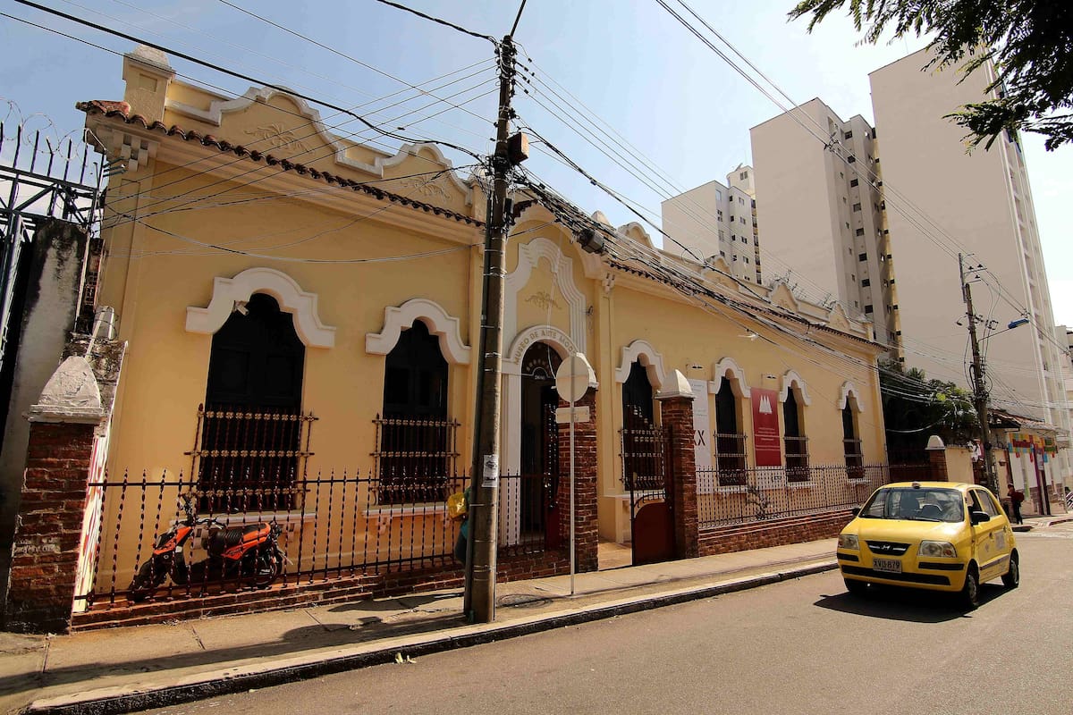El Museo de Arte Moderno de Bucaramanga (MAMB) se sumó a las voces que piden proteger el patrimonio artístico y garantizar el respeto por la diversidad de las expresiones culturales, en medio de la polémica por el retiro de obras y archivos del Museo Nacional de Colombia, en Bogotá. Foto: Archivo