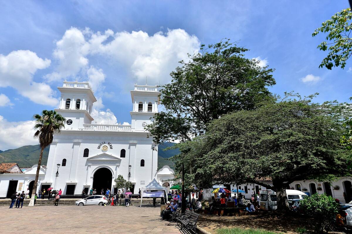 El no cumplimiento de la medida cautelar da lugar a una pena entre uno y cuatro años de prisión, una multa hasta de 50 salarios mínimos legales mensuales vigentes y a las sanciones disciplinarias respectivas. (Foto: Miguel Vergel / VANGUARDIA)