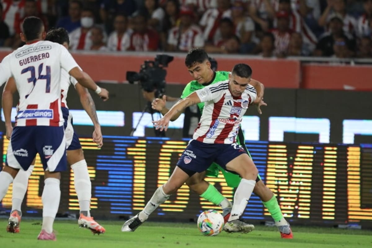 Nacional y Junior se enfrentarán por cuarta vez en la final de la Liga BetPlay, desde que existen los torneos cortos en 2002. Foto: Colprensa.