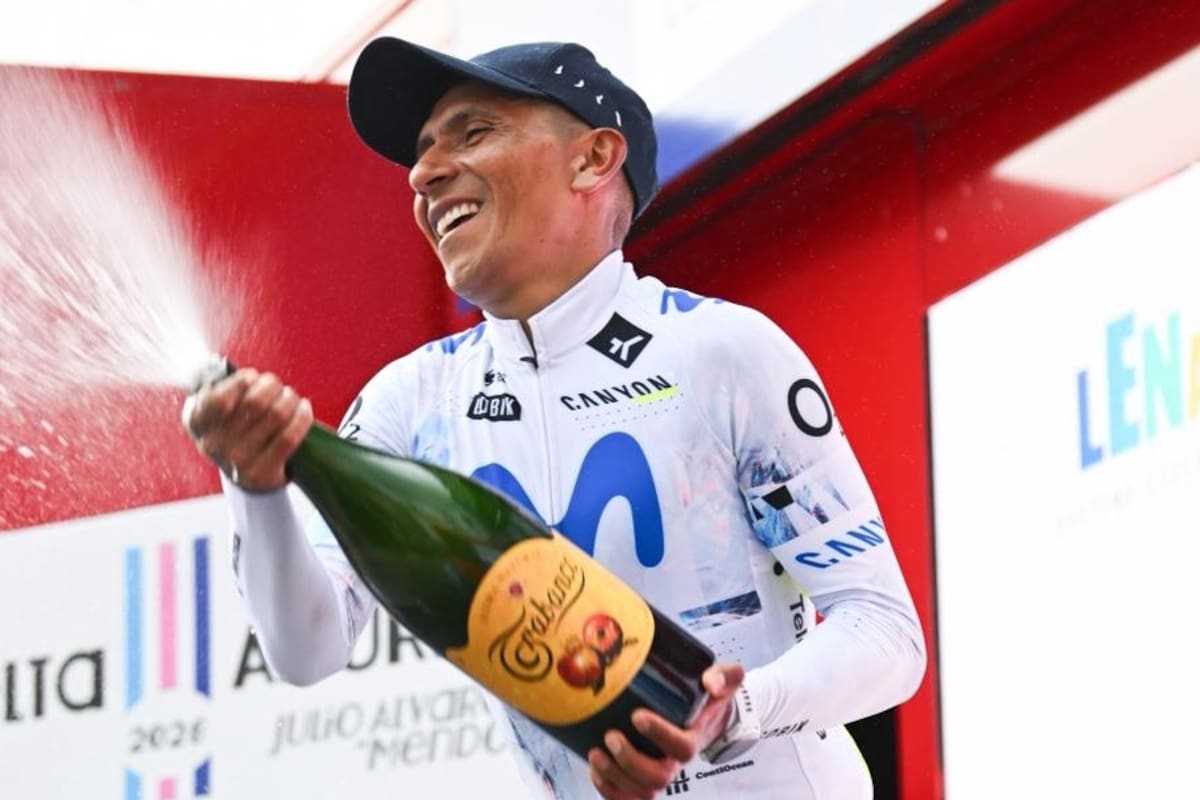 Nairo Quintana vuelve a ganar tras años sin triunfos, es líder en Asturias y conmueve con su dedicatoria a Cristian Camilo Muñoz. Foto: Movistar Team