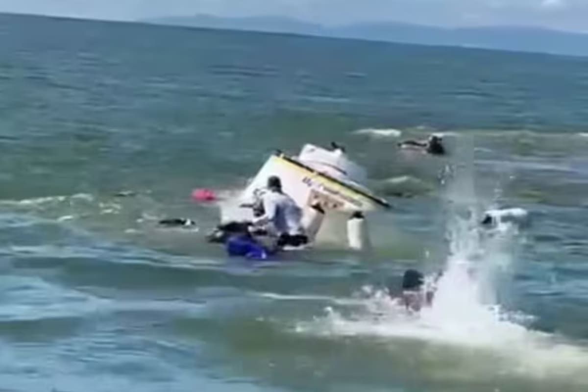 Naufragio en Urabá: 49 sobrevivientes y dos muertos.