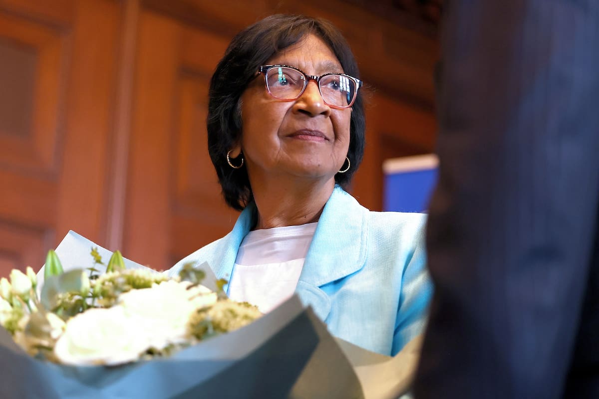 La jurista sudafricana Navanethem 'Navi' Pillay, ganadora del Premio Nobel de la Paz 2026 durante una rueda de prensa este viernes en Núremberg (Alemania). //EFE - DAVIDE ELIAS.