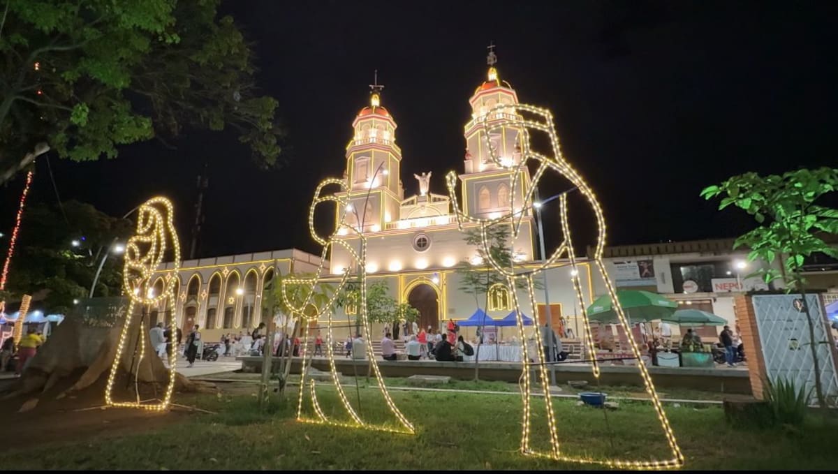En Floridablanca se encendió la magia de la Navidad.