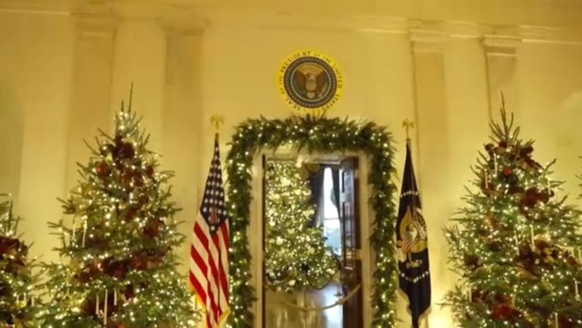 “El hogar está donde está el corazón” es el lema de la decoración de Navidad de la Casa Blanca este año.