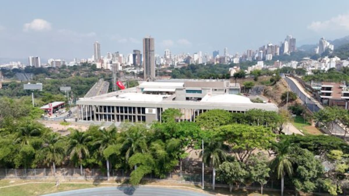 Neomundo, Centro de Convenciones.