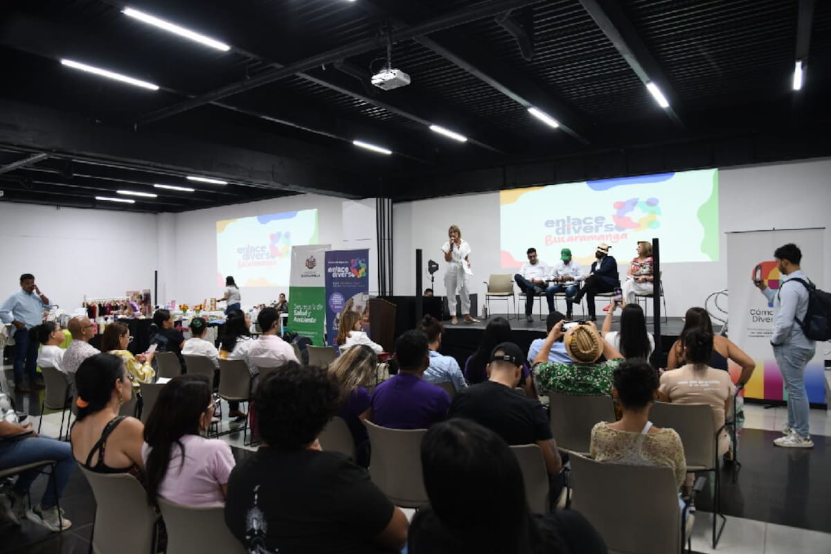 La jornada se cumple en Neomundo, Centro Convenciones. (Foto suministrada / VANGUARDIA)