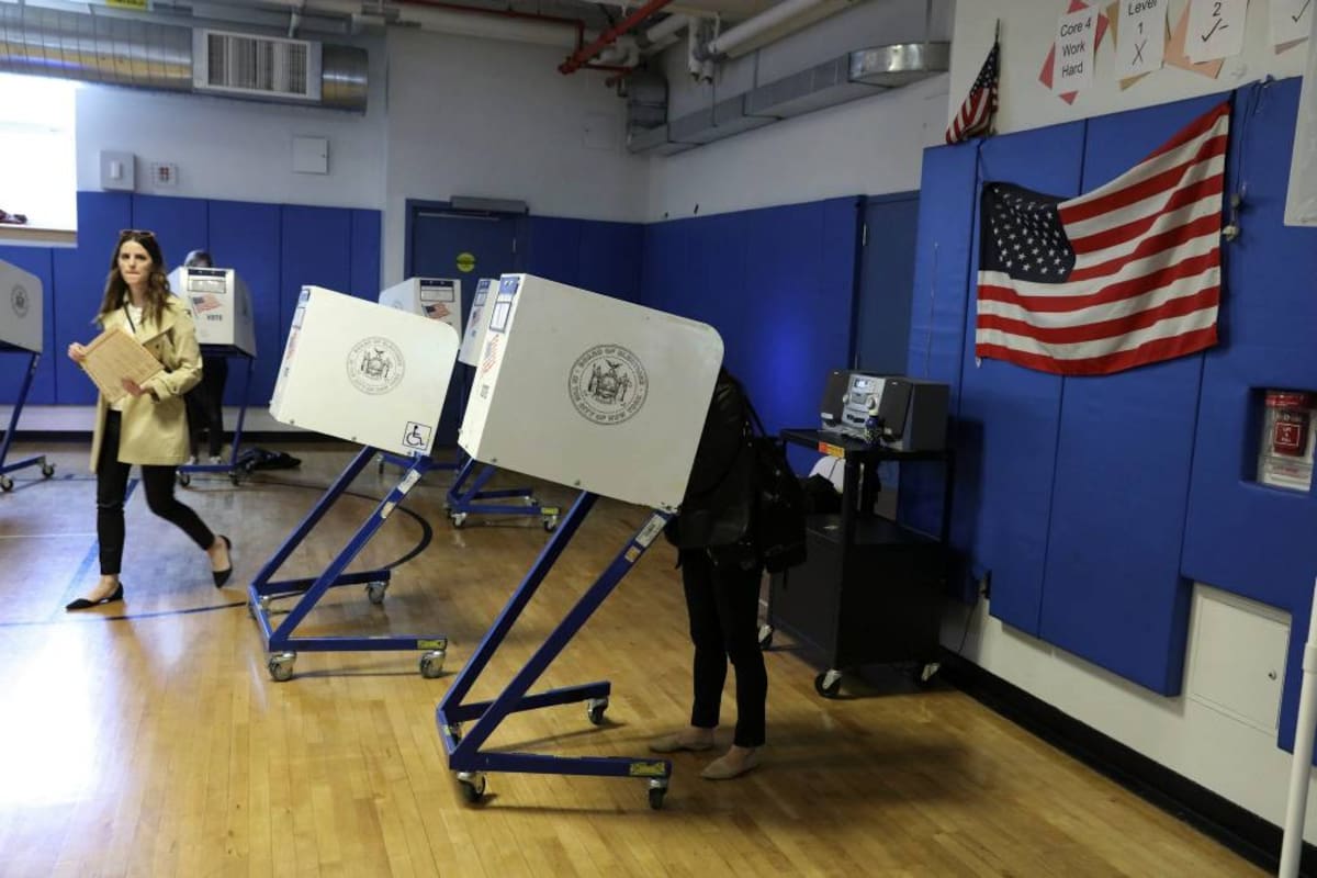 Tanto Clinton como Trump votaron ayer en Nueva York por sus candidaturas. (Foto: EFE / VANGUARDIA LIBERAL)