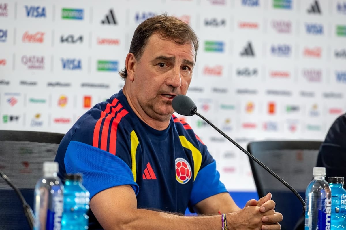 Néstor Lorenzo agradece el elogio del técnico de España, pero evita ver a Colombia como favorita. Foto: Colprensa/Juan Antonio Sánchez