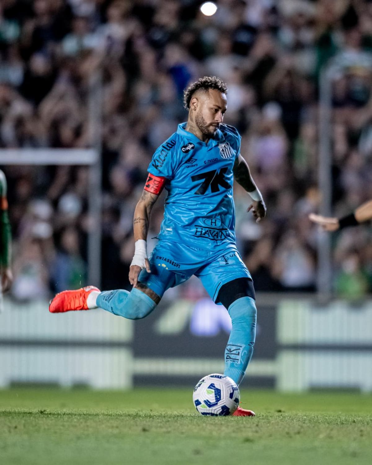 Neymar anotó un hat-trick en la victoria del Santos. //Foto: @SantosFC