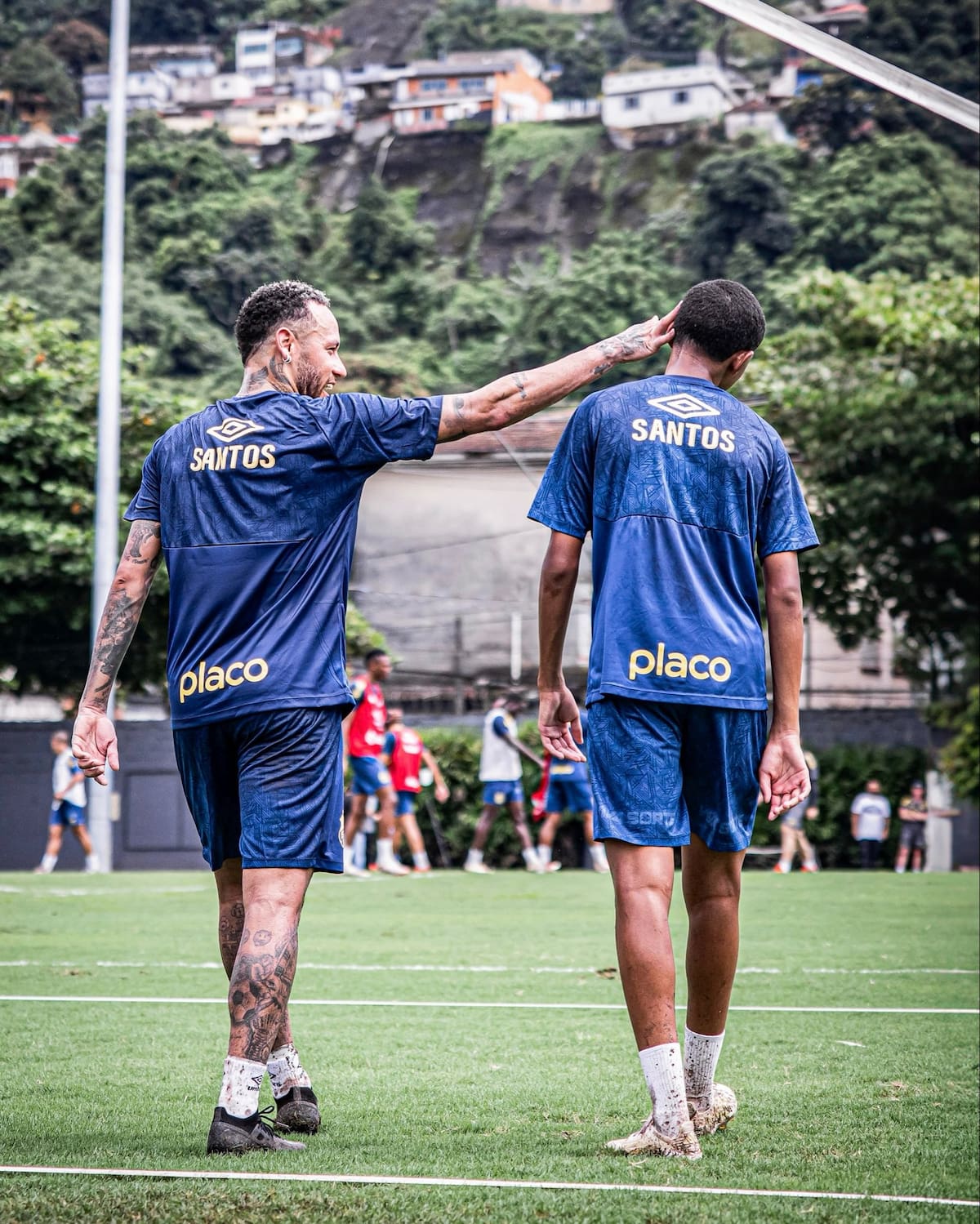 Neymar acusado de agresión a hijo de Robinho y estalla crisis interna que sacude al club. Foto: Redes sociales