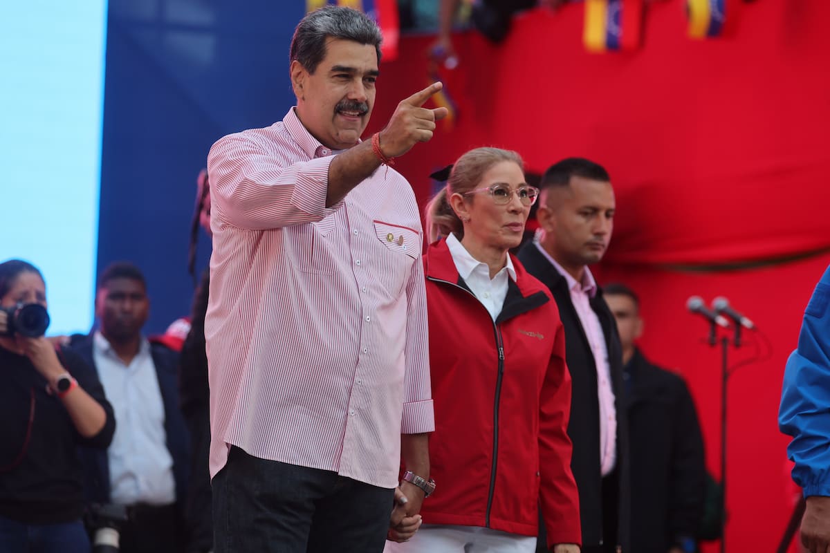 Imagen del presidente de Venezuela, Nicolás Maduro, junto a su esposa Cilia Flores. //EFE/ Miguel Gutiérrez.
