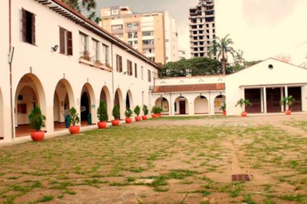 Este es uno de los planteles educativos más antiguos de la ciudad. (Foto archivo / VANGUARDIA