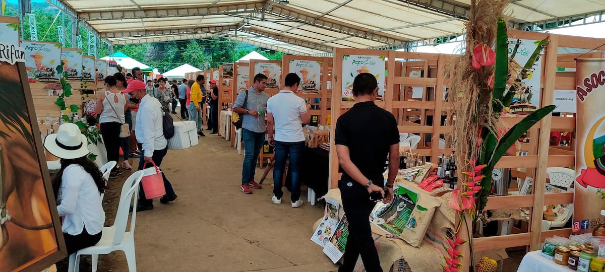 La feria reunirá a más de 200 emprendedores en la muestra comercial.
