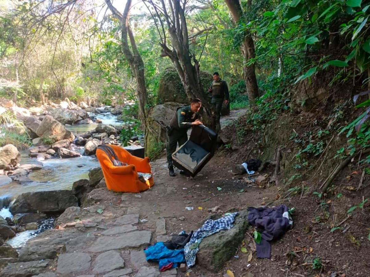 Pozo Azul y el parque Ragonessi son lugares destinados al turismo, que se enfrentan a años de abandono y que ahora están destinados al consumo de sustancias alucinógenas. Archivo / VANGUARDIA