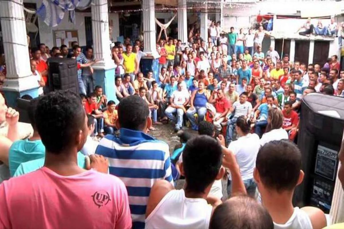 El actual centro penitenciario de Barrancabermeja ha tenido un hacinamiento que supera el doble de su capacidad, como ocurrió el año pasado cuando se denunció una sobrepoblación del 121%. (Foto: Archivo / VANGUARDIA LIBERAL)