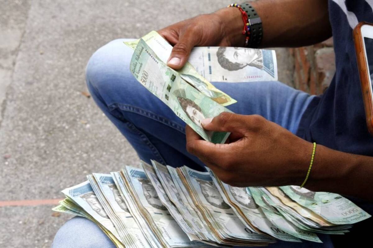 El Gobierno de Venezuela publicó ayer en la gaceta oficial que el IVA subirá de 12 % a 16 % de forma general y no solo para los artículos suntuarios. (Foto: Archivo / VANGUARDIA LIBERAL)