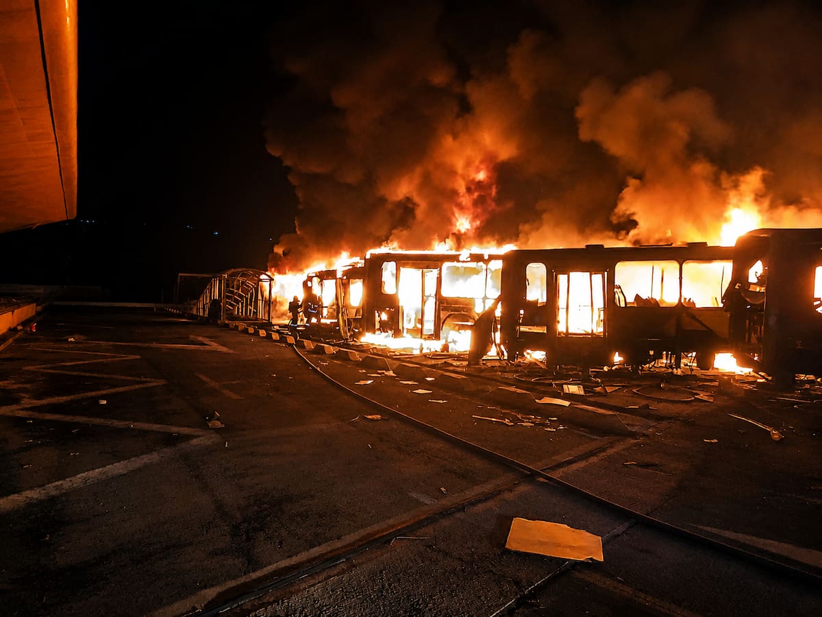 Nuevo incendio en el Portal de Metrolínea de Girón deja 24 buses afectados