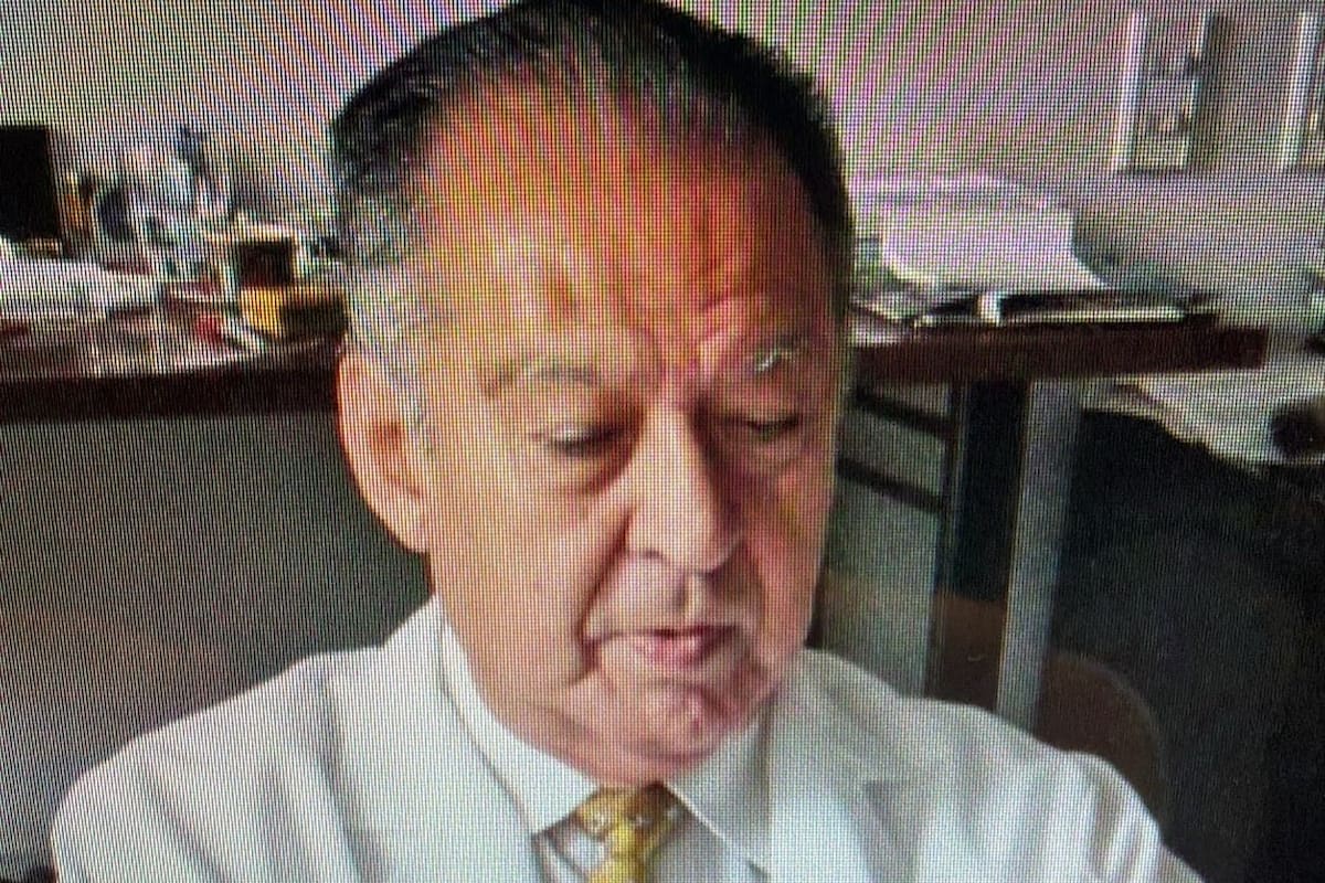 Carlos Cortés Caballero (q.e.p.d.9