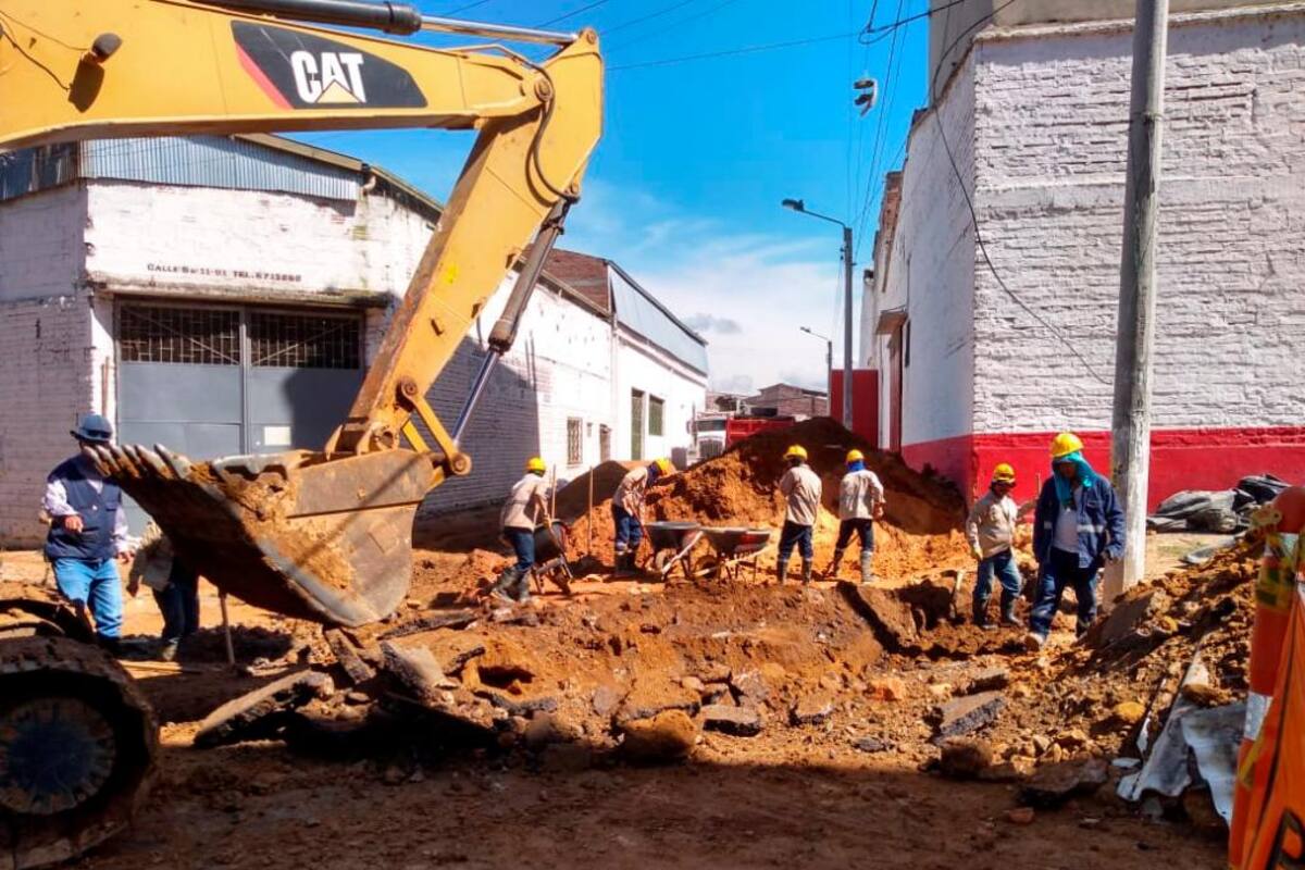 Estos cierres viales obedecen a la ejecución de obras de alcantarillado, que ya se adelantan en la zona. Según Empas, tales trabajos son para llevar a cabo la optimización de un colector ubicado la calle 15, entre carreras 10 y 15. (Foto: suministrada / VANGUARDIA LIBERAL)