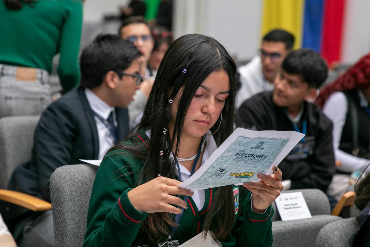 Ofertas de empleo: Dane abre 946 vacantes en más de 30 ciudades con salarios de hasta $2,9 millones