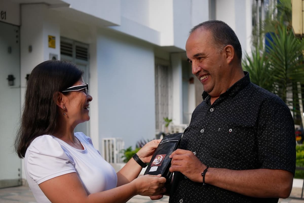 Detrás de este emprendimiento está Nilson Durán Durán, quien recorre distintos municipios del departamento para dar a conocer su producto y cumplir el sueño de tener un punto de venta propio.