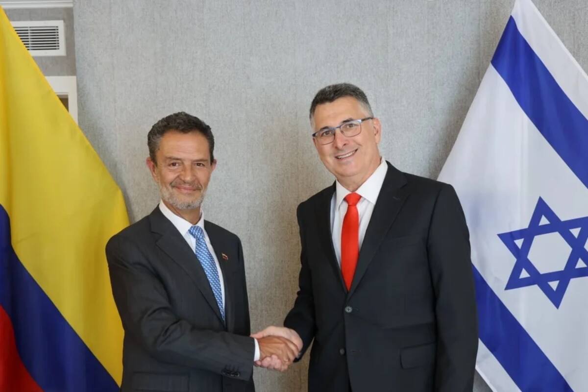 Colombia e Israel acuerdan la eliminación de visas. La decisión se tomó luego de conversaciones entre el ministro de Relaciones Exteriores de Israel, Gideon Sa’ar, y el canciller colombiano, Omar Bula Escobar. // Foto: tomada de redes sociales - @gidonsaar