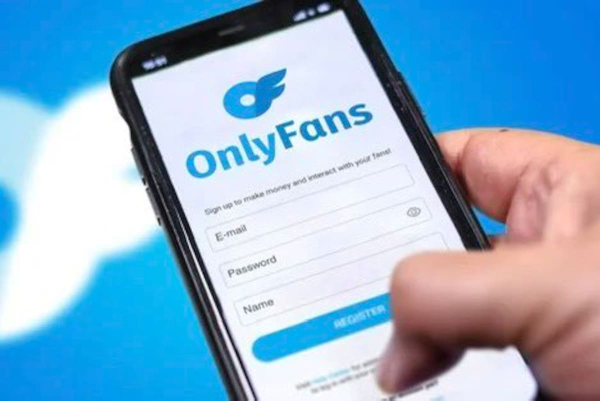 Leonid Radvinsky construyó su imperio de contenido sexual en la plataforma OnlyFans.