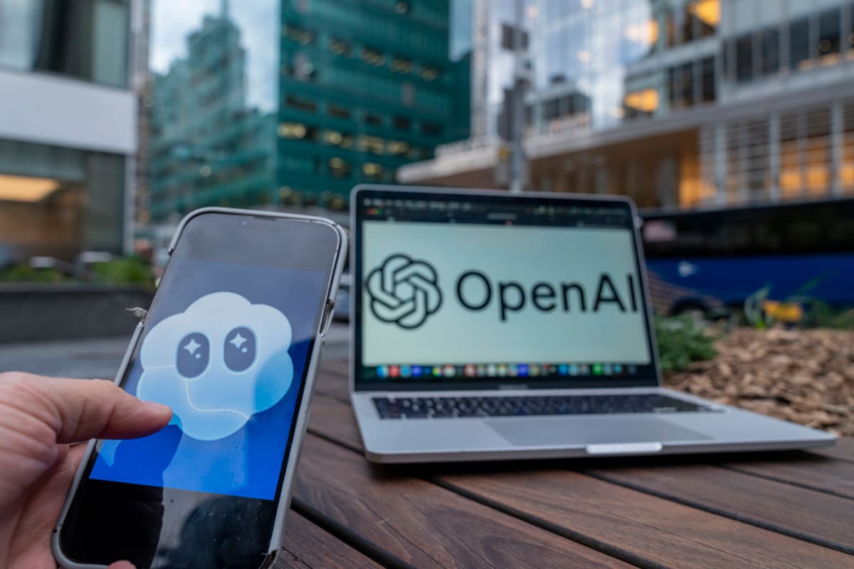 El FBI investiga a un exempleado de OpenAI señalado de instalar un dispositivo para captar conversaciones confidenciales.