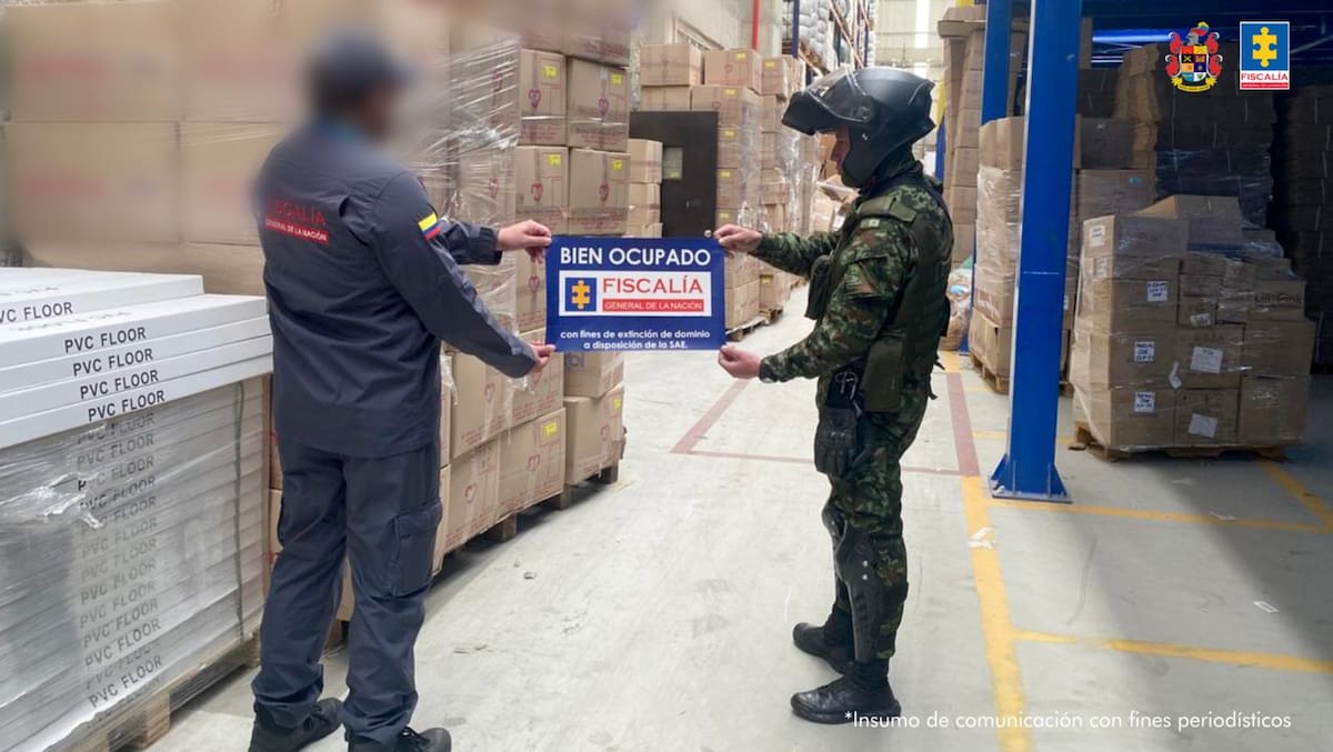 Detras de Lili Pink, una tienda con multiples sedes en importantes centros comerciales y locales del país, la Fiscalía identificó una presunta red criminal que habría permitido el ingreso de recursos de origen ilícito y de contrabando al país. Foto: Fiscalía
