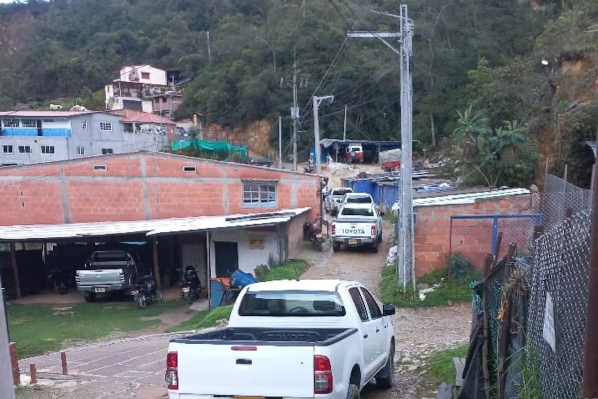 Operativo contra la minería ilegal en California, Santander: van 10 detenidos