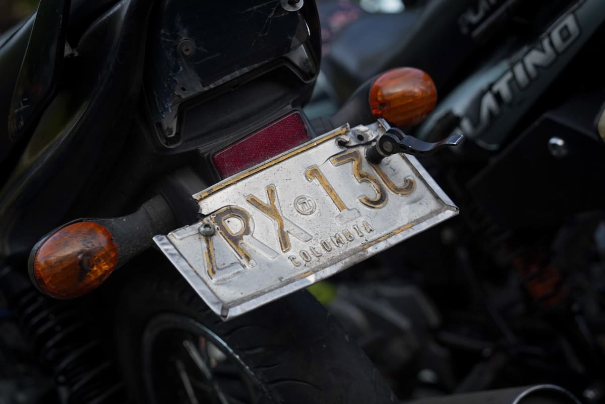 Durante el operativo en la Avenida 36, las autoridades verificaron las placas de las motocicletas y detectaron vehículos con elementos de identificación alterados.
Suministrada/Vanguardia