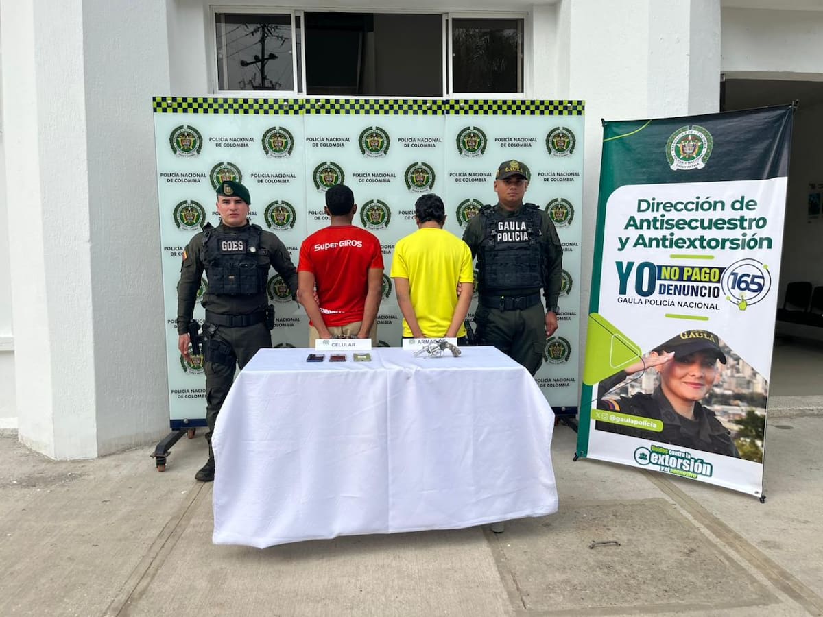 Los operativos dejaron cuatro personas capturadas, dos menores de edad aprehendidos y la incautación de armas de fuego en distintos sectores de Barrancabermeja.
Suministrada/Vanguardia