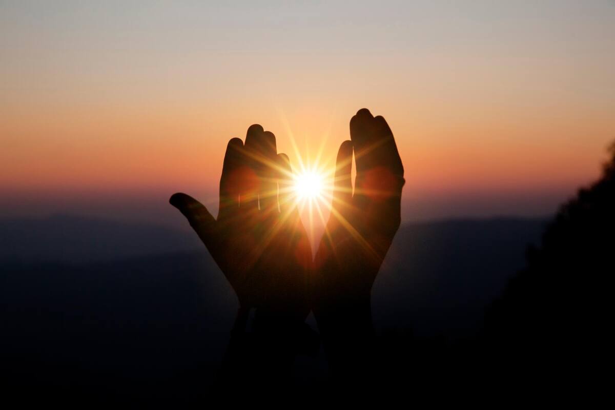 Ser agradecido no sólo es beneficioso para la otra persona hacia la que uno tiene ese sentimiento sino también para uno mismo. Freepik / VANGUARDIA
