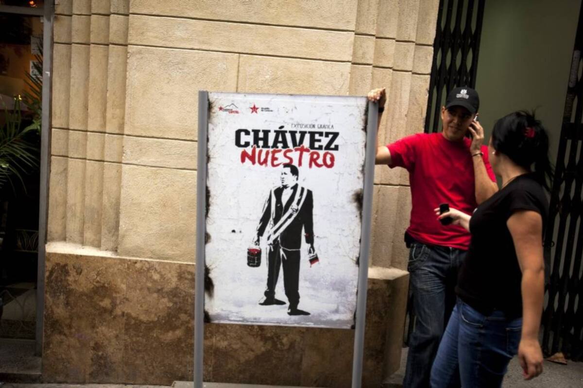 La plegaria del chavismo se inicia con la frase: “Chávez nuestro que estas en el cielo, en la tierra, en el mar y en nosotros, los y las delegadas, santificado sea tu nombre...”. (Foto: AFP / VANGUARDIA LIBERAL)