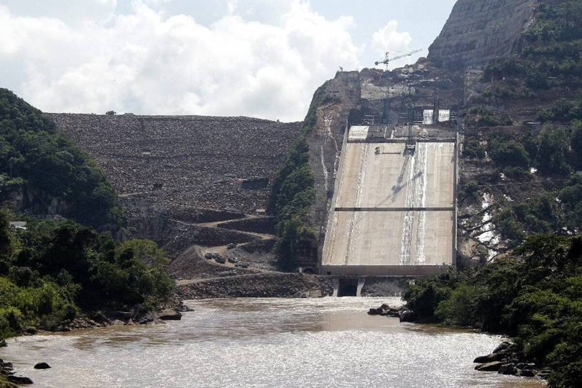 El proceso de venta de las acciones de la tercera generadora de energía se adelanta mientras que se culmina la construcción de Hidrosogamoso, que generará el 10% del consumo de energía del país. (Foto: Archivo/VANGUARDIA LIBERAL )