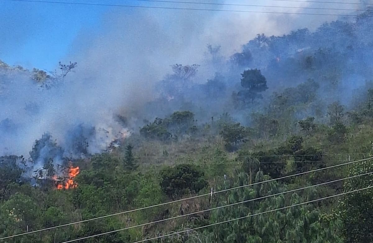 Sin cuerpo de bomberos voluntarios y con la dificultad de acceso a las zonas rurales, las autoridades de Encino insisten en evitar las llamadas quemas controladas.