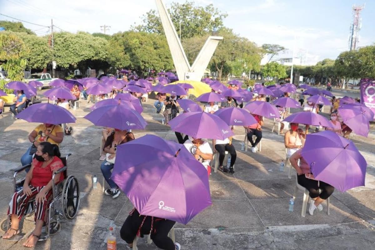 La Organización Femenina Popular sigue rechazando la guerra, orientando a otras mujeres y reclamando sus derechos desde que inició hace 54 años.