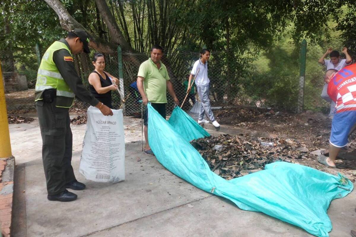 Según algunos habitantes del sector, esta cancha ha sido mal utilizada por algunos jóvenes, quienes llegan allí para consumir drogas o cometer actividades ilícitas en horas de la noche. (Foto: Suministrada/VANGUARDIA LIBERAL)