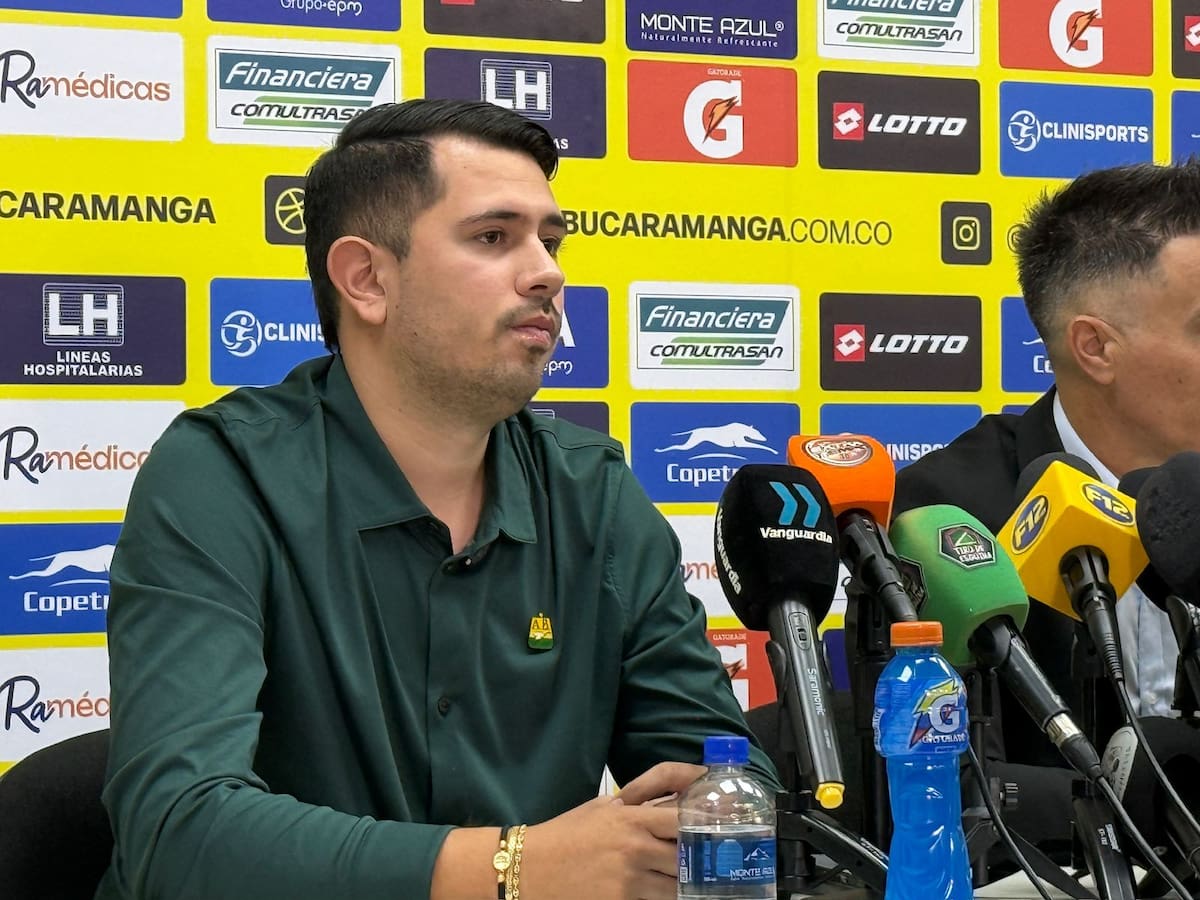 Óscar Álvarez Júnior habló de la conformación de la nómina de Atlético Bucaramanga. Foto: Luisa Garzón.