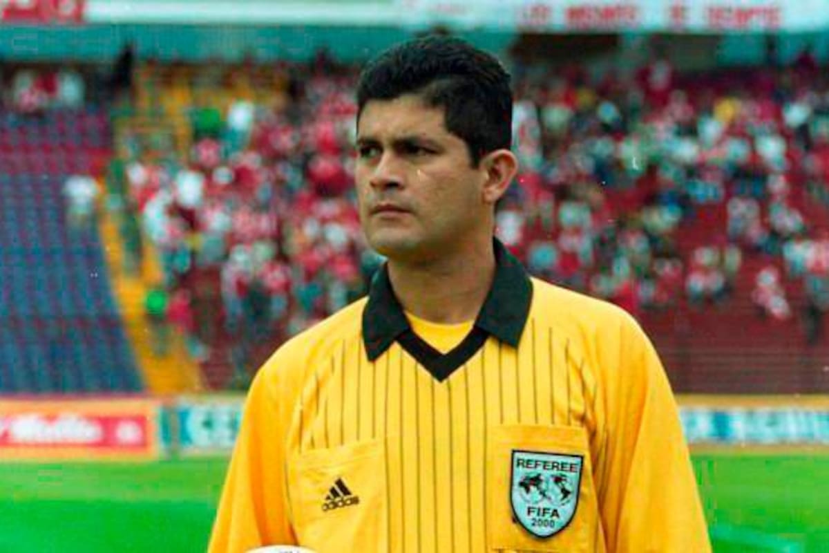 Óscar Julián Ruiz fue escogido entre los 10 mejores árbitros de la historia Colprensa / VANGUARDIA