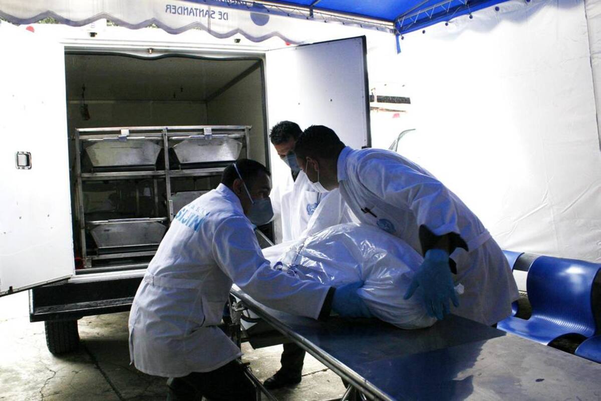 La Unidad Móvil del Laboratorio de Criminalística de la Sijín realizó la diligencia de levantamiento del cadáver, el cual fue entregado ayer a los familiares. (Foto: Archivo/VANGUARDIA LIBERAL )