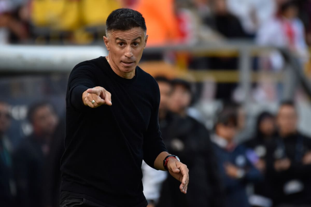 Atlético Bucaramanga tendría todo acordado para la contratación del entrenador Pablo Peirano. Foto: Colprensa.