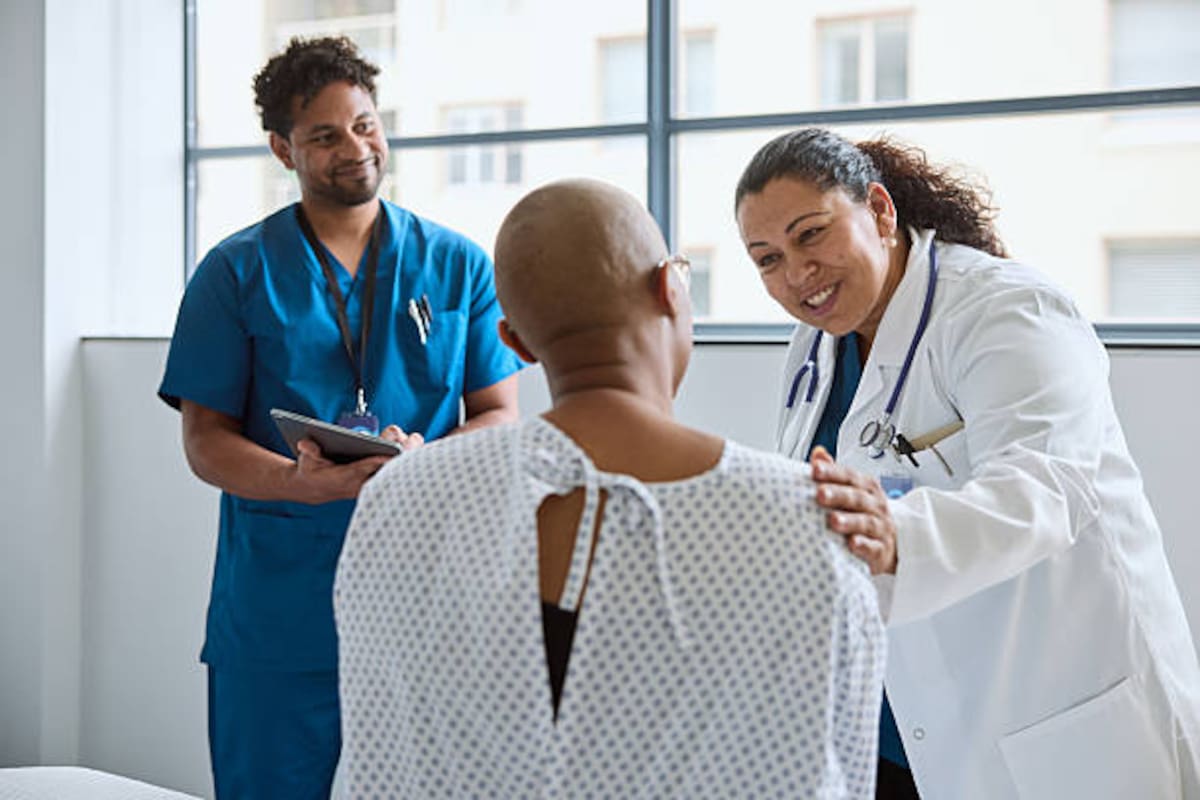 Preocupa aumento de cáncer, incluso en adultos jóvenes.