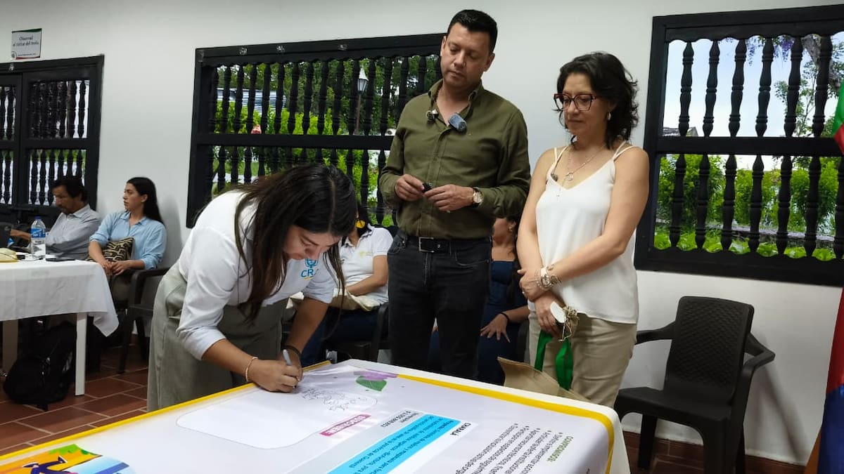 El acuerdo fue oficializado por el Viceministerio de Aguas con cerca de 10 organizaciones y entidades.