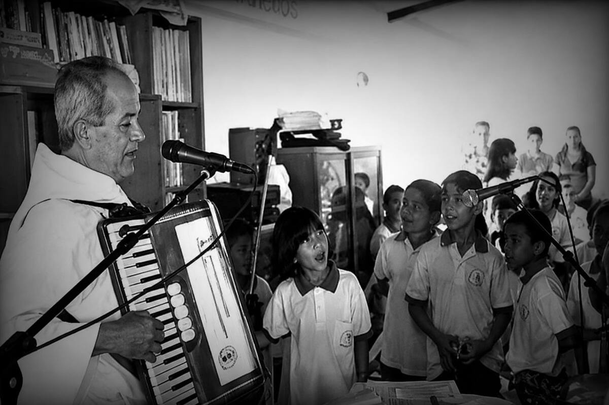 Formar y formar niños fue la gran vocación del padre Benjamín Pelayo.